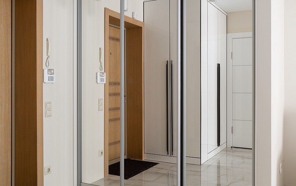 Ультраглянцевая и ультрабелая Мондриана