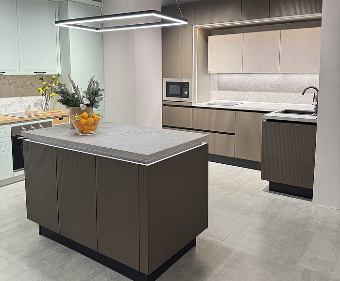 г. Санкт-Петербург, Светлановский проспект, д.12, к.1