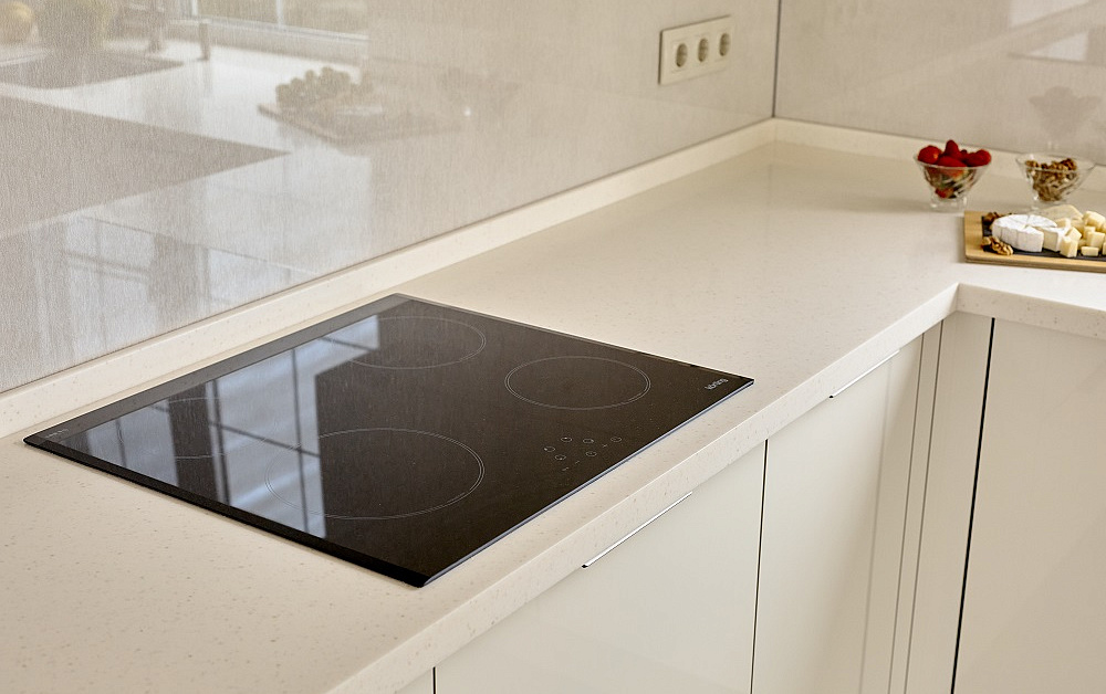 Глянцевая кухня для телеведущей Тутты Ларсен