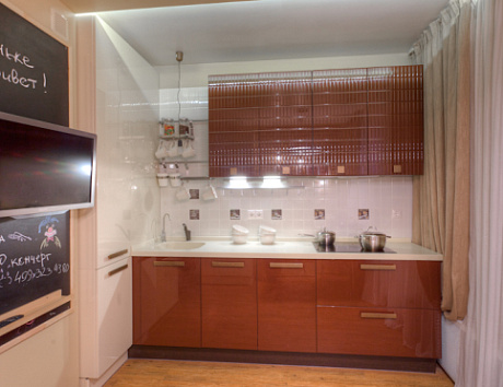 Коричневая кухня в Чите