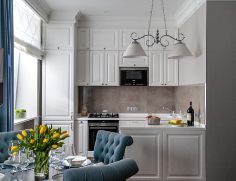 Светлая кухня в Екатеринбурге