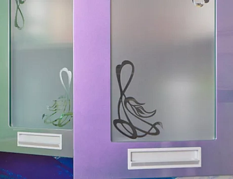 Фиолетовая кухня в Чите