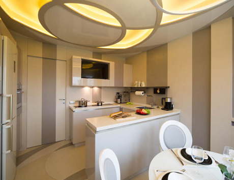 Глянцевая кухня в Казани