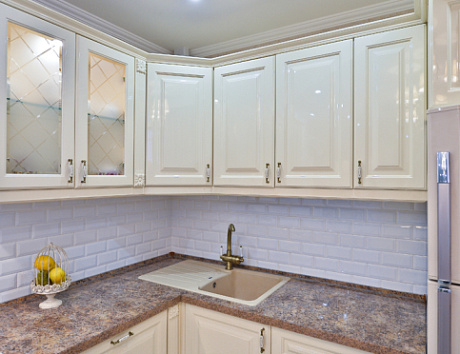 Светлая кухня в Воронеже