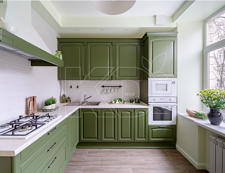 дизайн кухни в бело-зеленых тонах